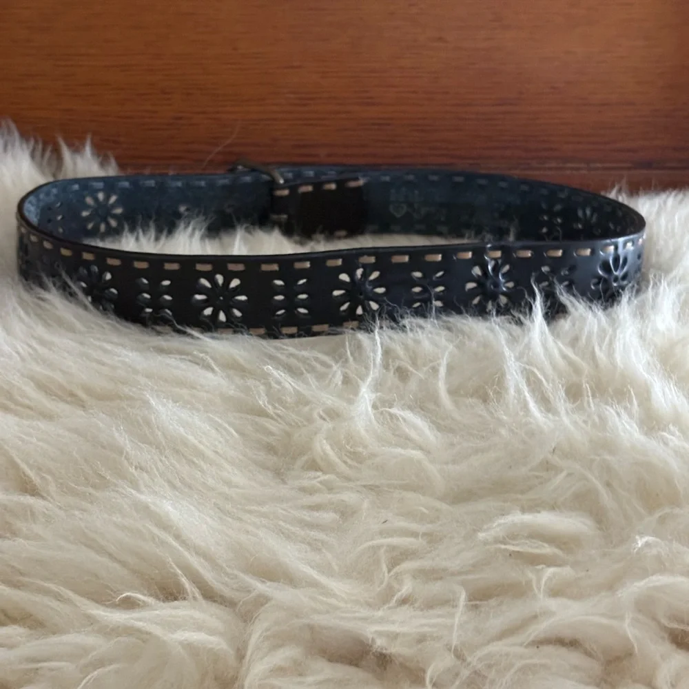 Black Leather Floral Cutout Belt with Tan Stitching